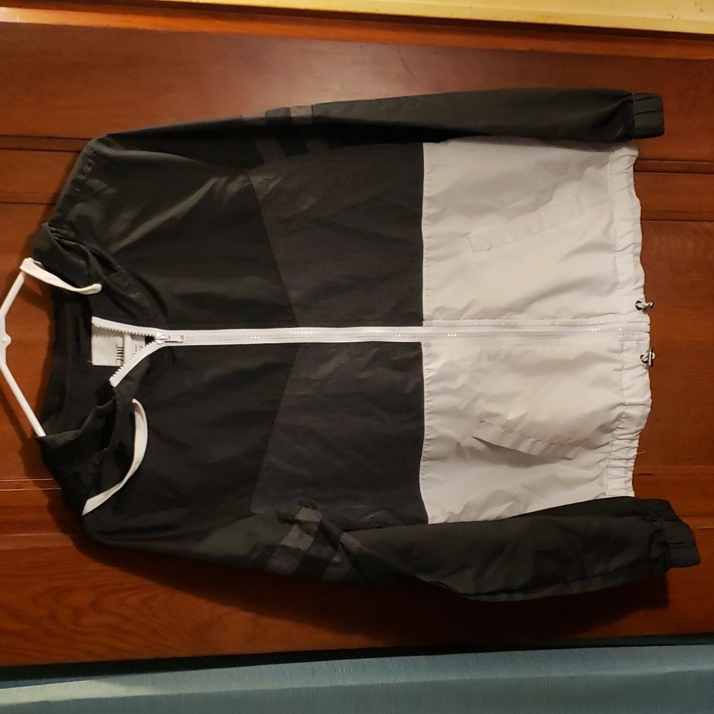 Zine Light Jacket
